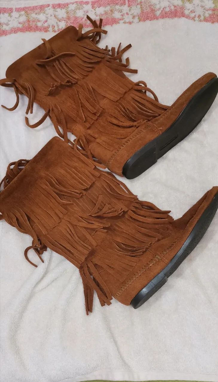 Botas Minnetonka Camurça  - Foto 2