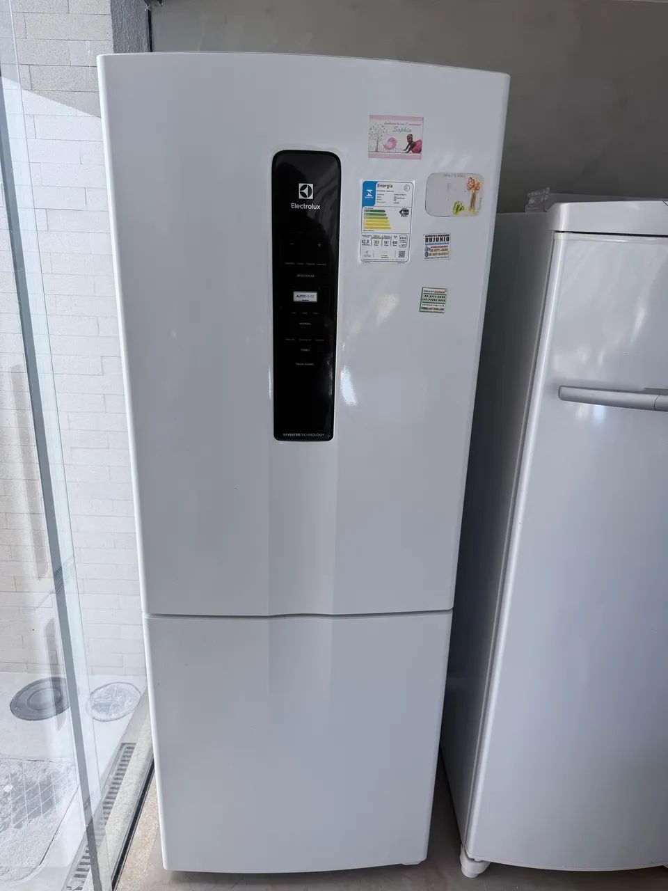Vendo Geladeira Electrolux Frost Free Inverter 490L Efficient com