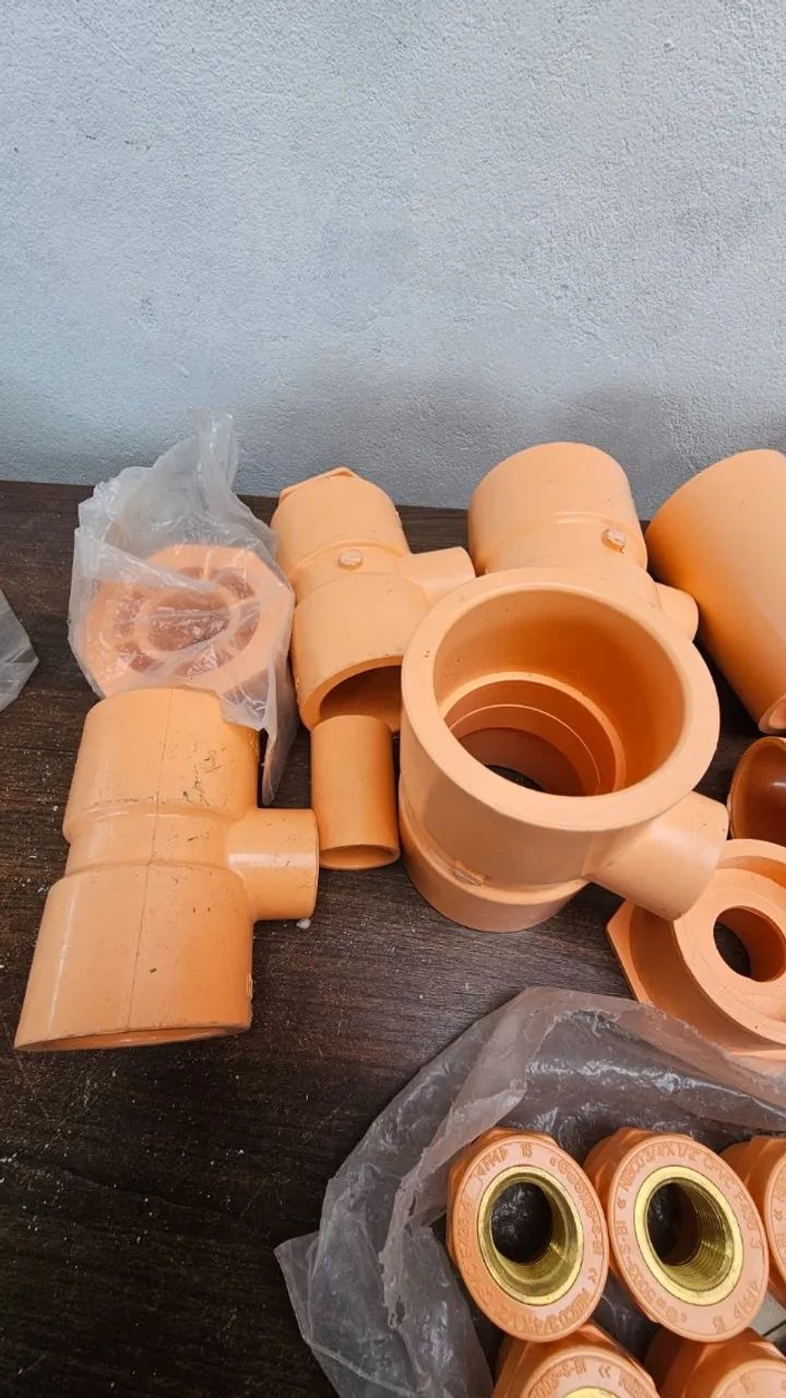 Lote de tubos e conexões agua quente  - Foto 4