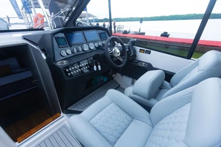 TRITON FLYER 38 HT - Foto 3