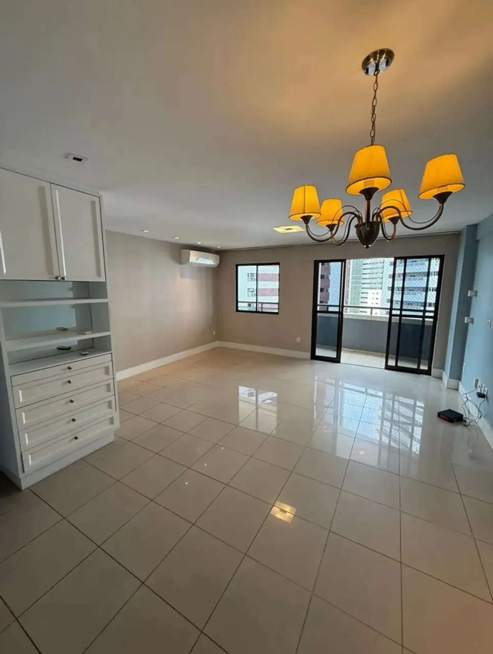 Davignon - Andar Alto - Nascente - 90m² - 2 quartos + Closet - Varandão - Vagas Paralelas