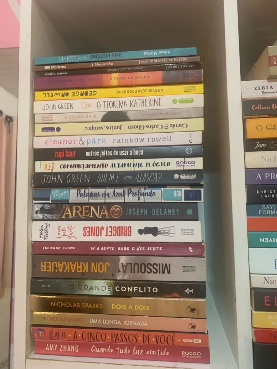 Livros de diversos autores e gêneros 10,00