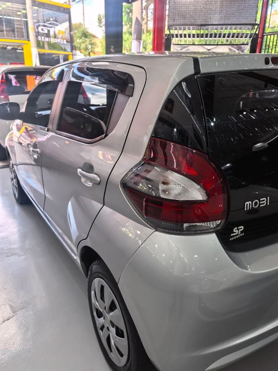 Fiat Mobi Like 2018 - Foto 2