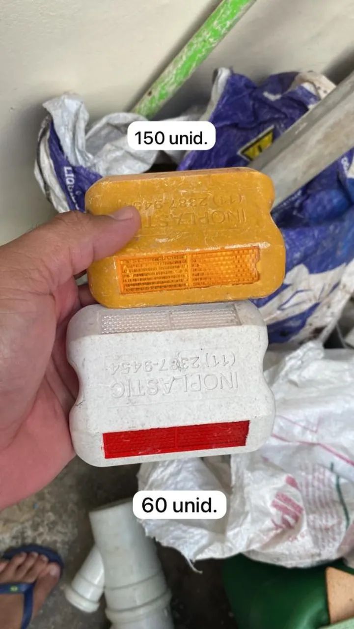 Tachões e tachinhas para sinalização horizontal viária - Foto 6