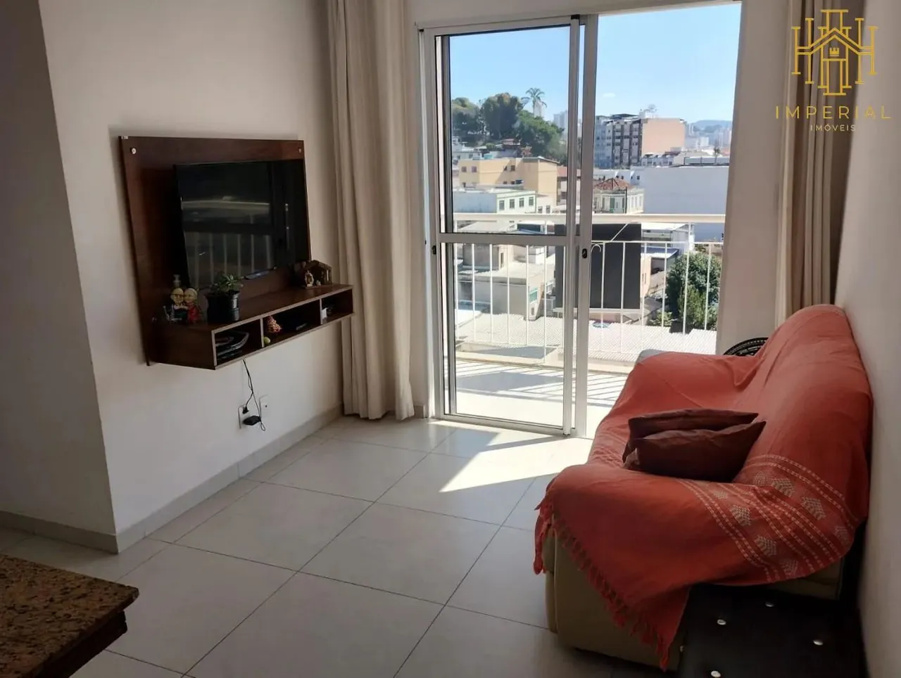 Apartamento para Venda em Juiz de Fora, Granbery, 2 dormitórios, 1 banheiro, 1 vaga