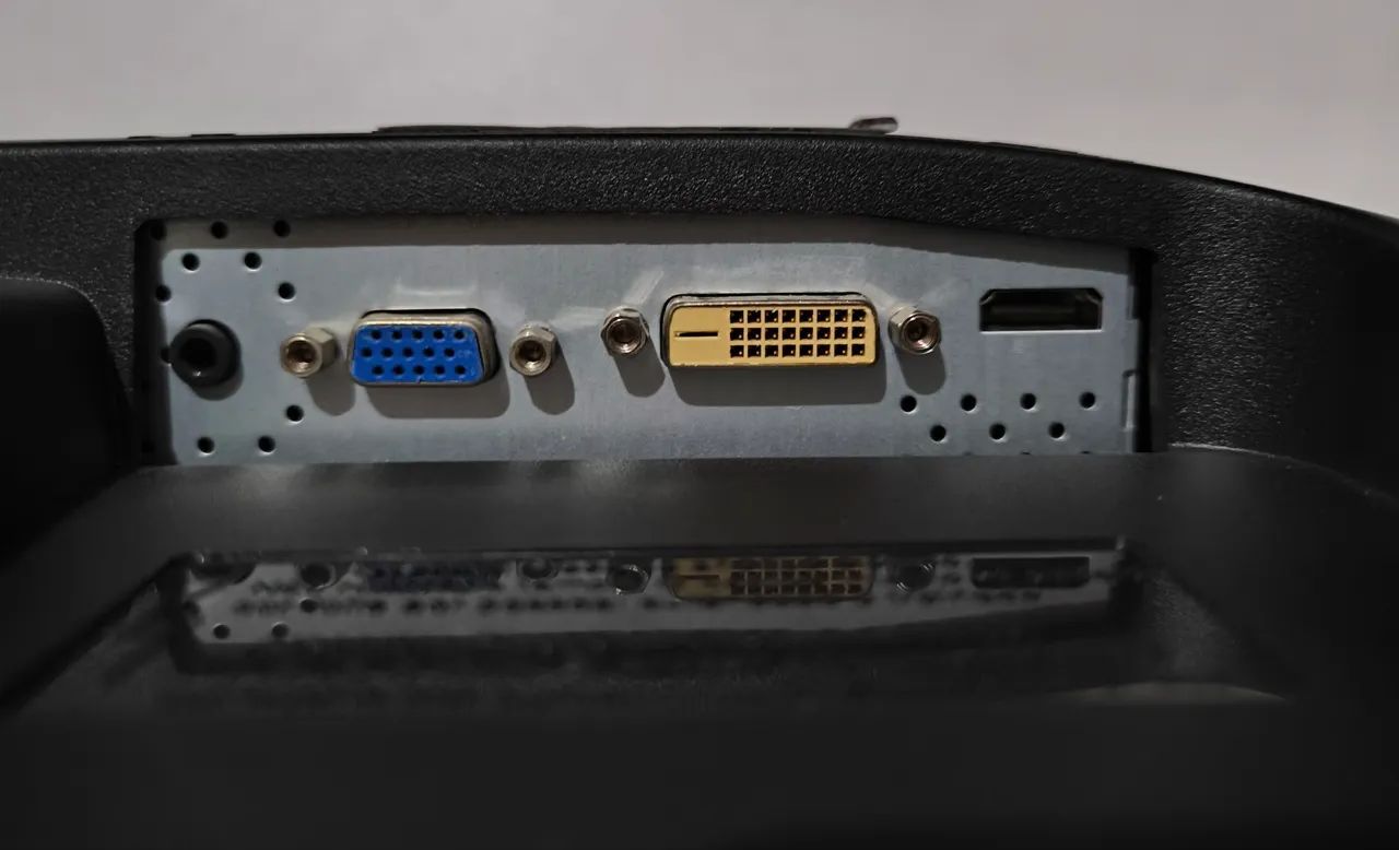 Monitor LG Flatron E2241 LED 22" FULL HD HDMI - Foto 2