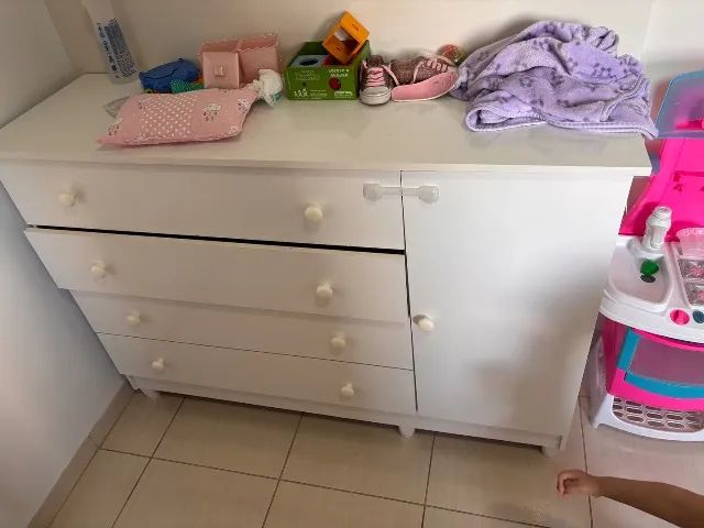 Guarda roupa e cômoda infantil R$ 200 - Foto 3