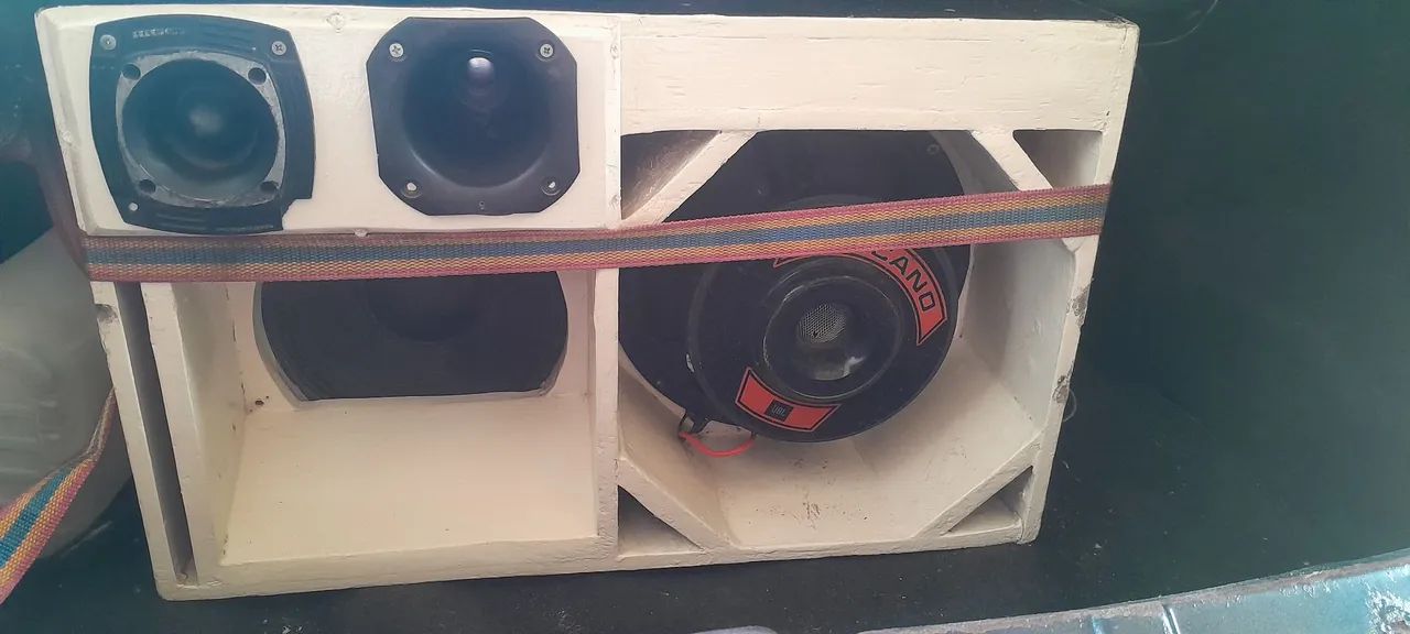 Caixa de som automotivo com subwoofer vulcano jbl