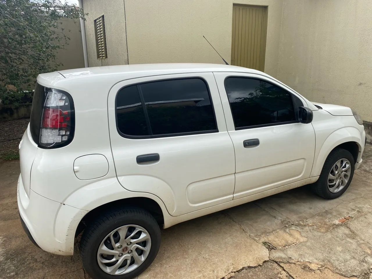 Fiat uno Atrative 1.0 2021 - Foto 3