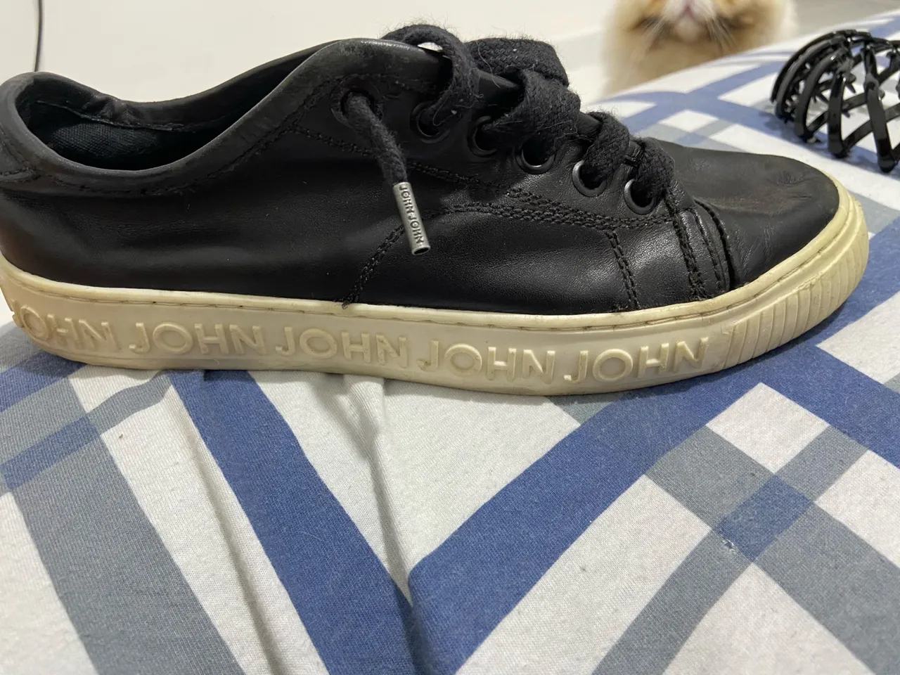 TÊNIS JOHN JOHN ORIGINAL EM COURO