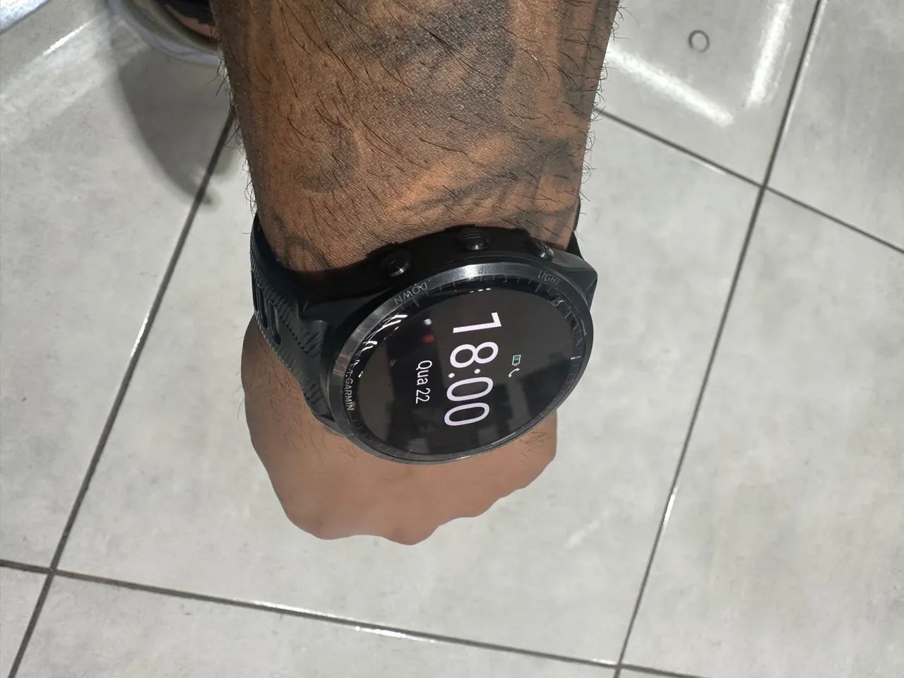 Smartwatch Garmin Forerruner 965 - Foto 2