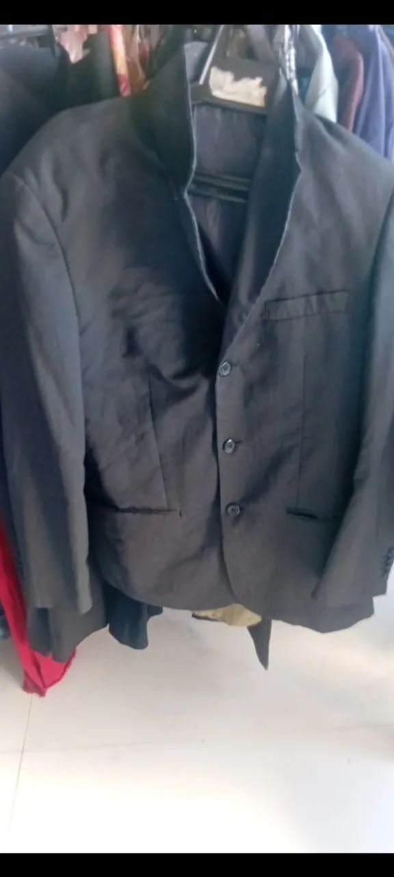 Paletó masculino preto confortável 