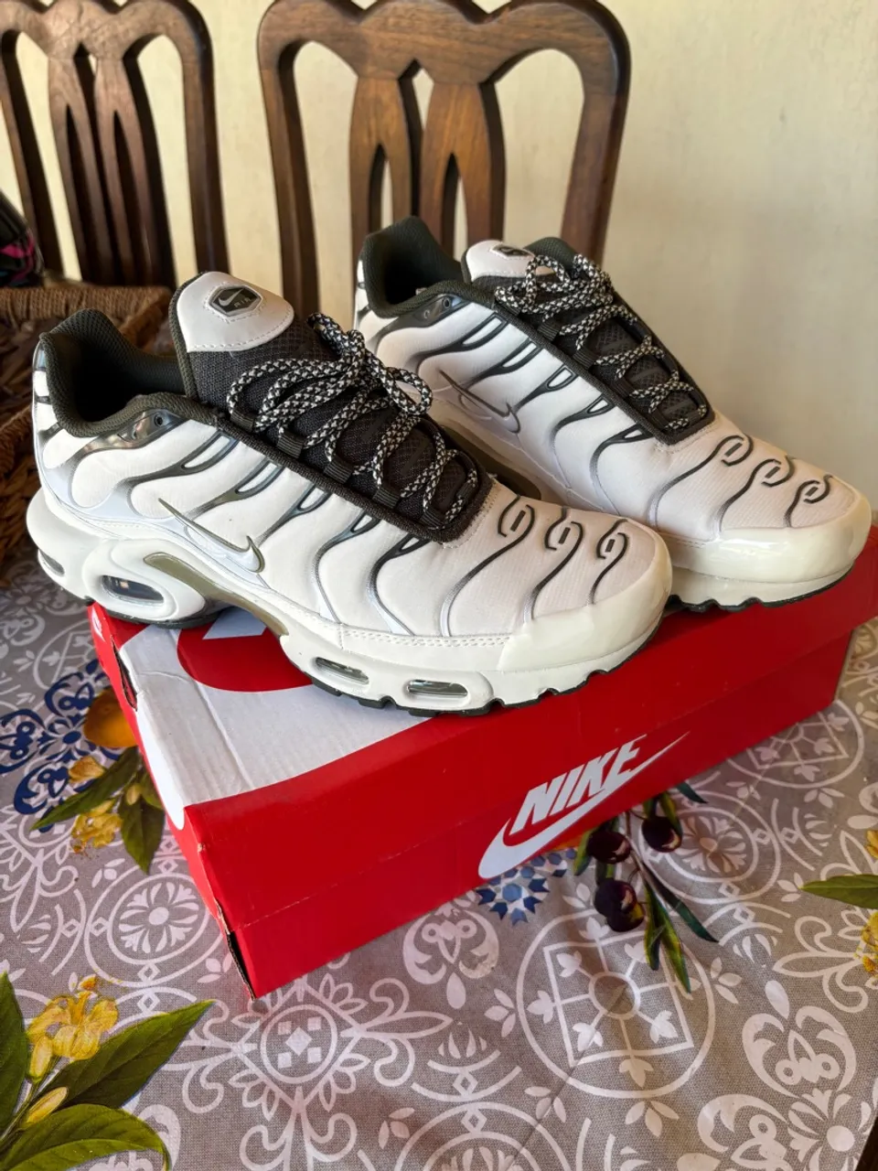 Nike Air Max Plus Tn - Tamanho 39 - Branco/Verde
