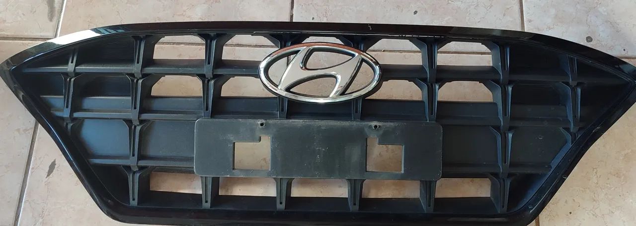 Grade frontal HB 20 2022