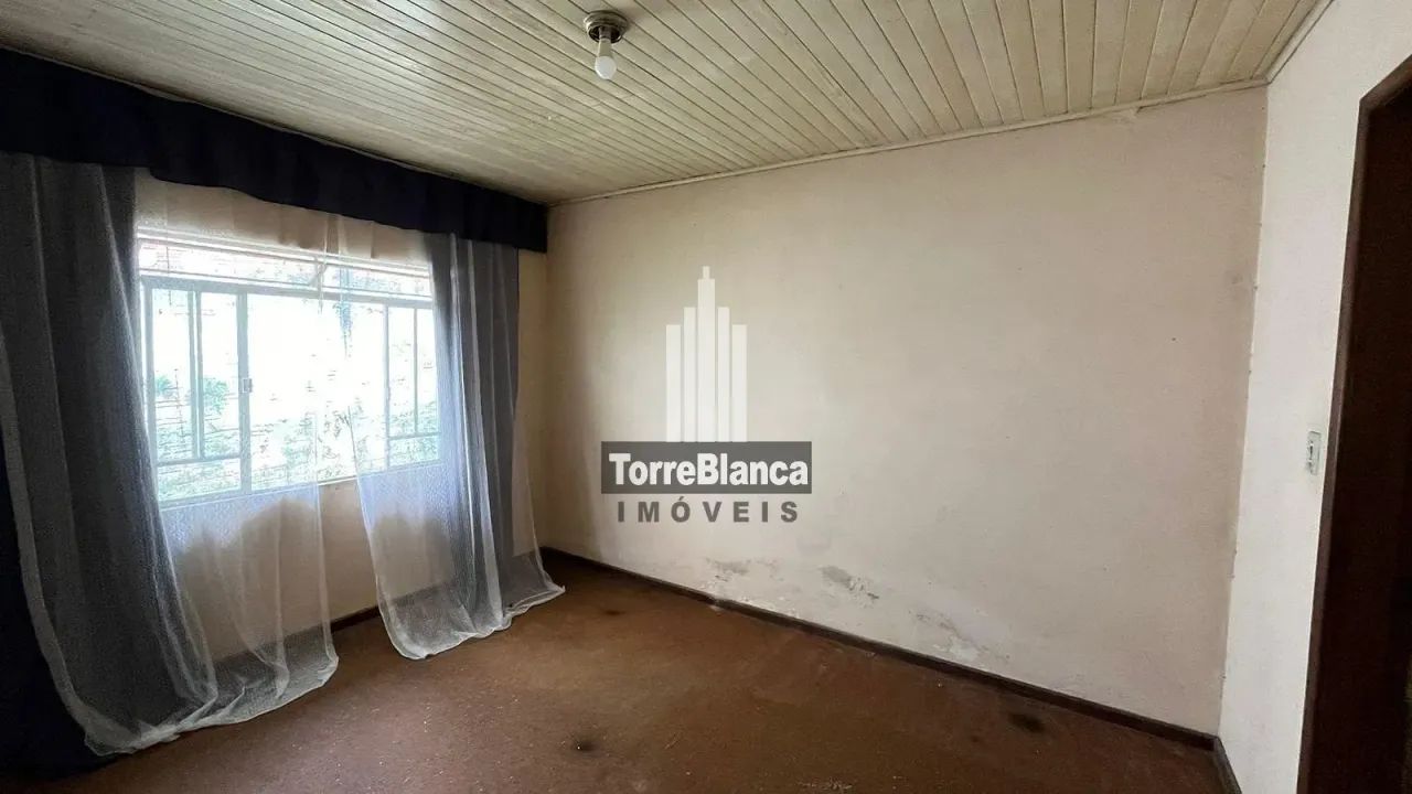 Casa à Venda  3 Quartos, Sala e Cozinha  Próximo à Igreja São José - Foto 3