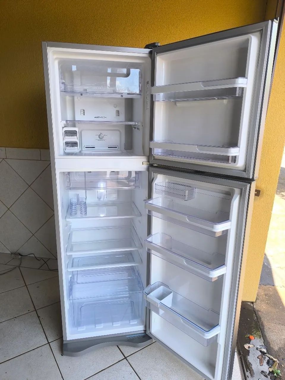 Geladeira inox Eletrolux  - Foto 2