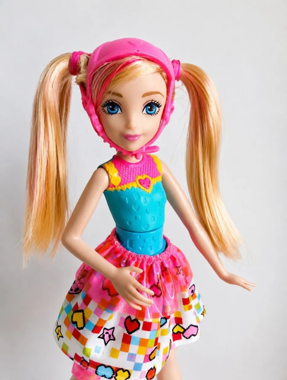 Boneca Barbie Video Game Hero 2015 Com todos os acessórios  - Foto 4
