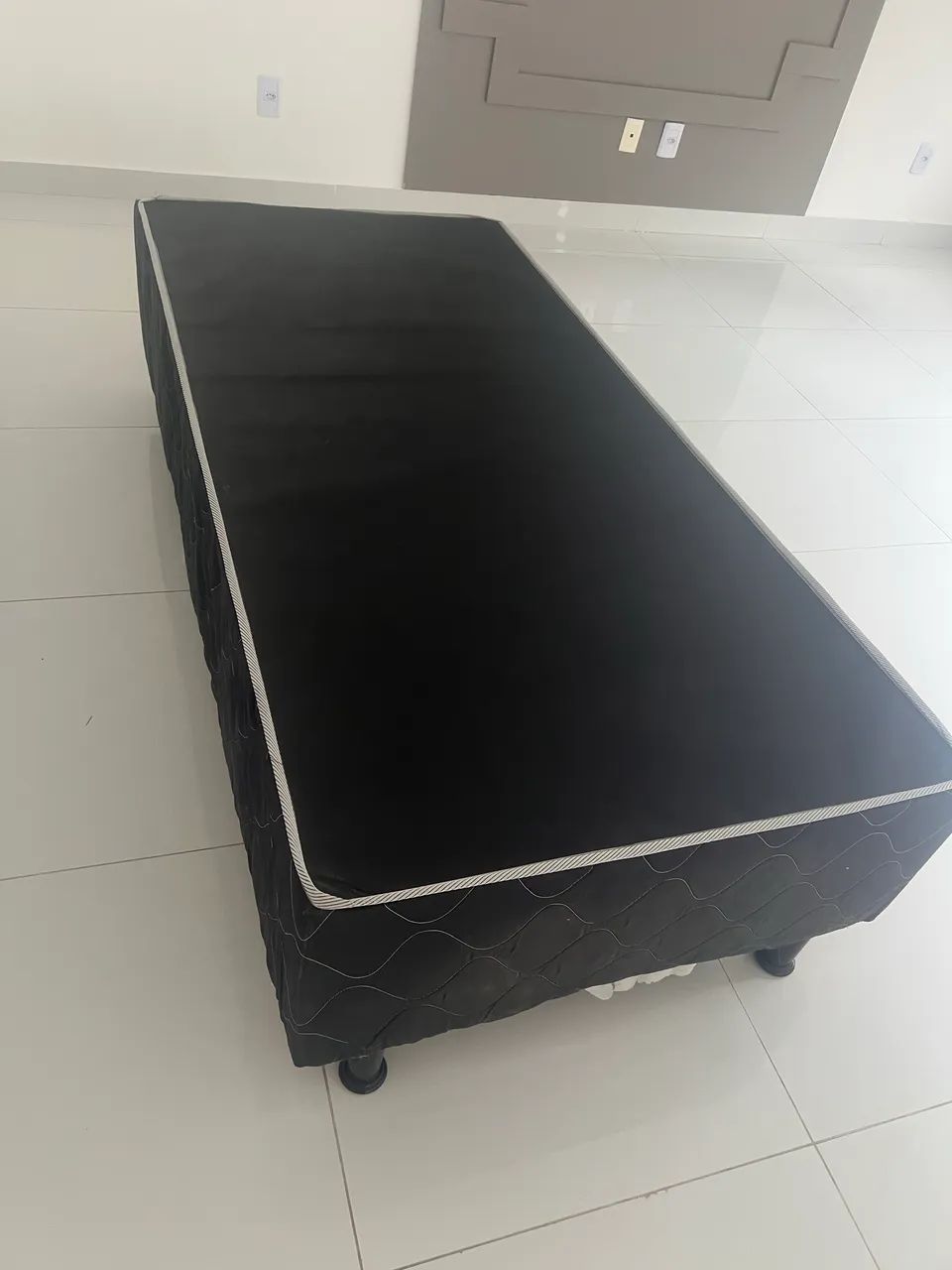 Base Box Solteiro 1,87 x 88 cm / Semi Nova
