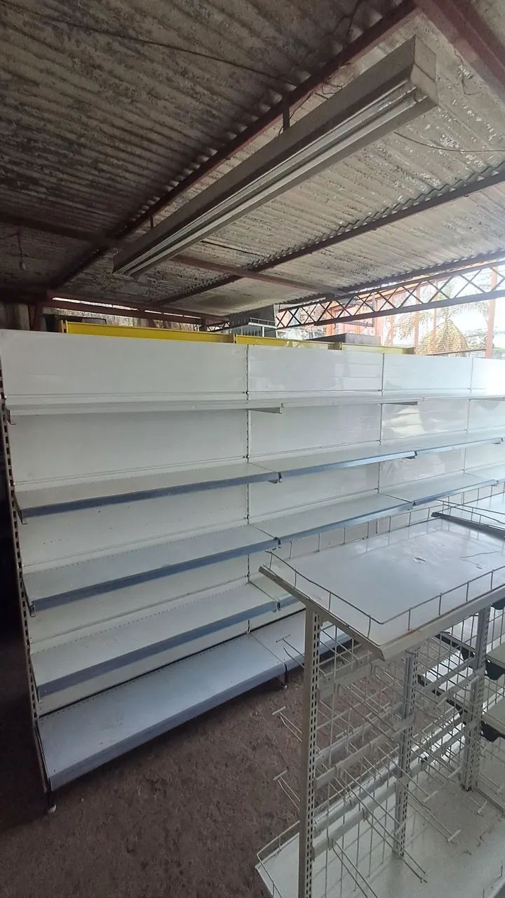 Gôndolas de parede diversas - Foto 3