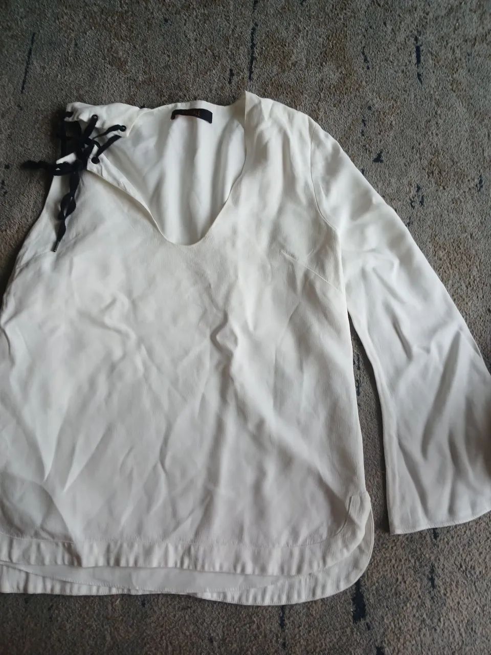 Blusa social  de uma.manga