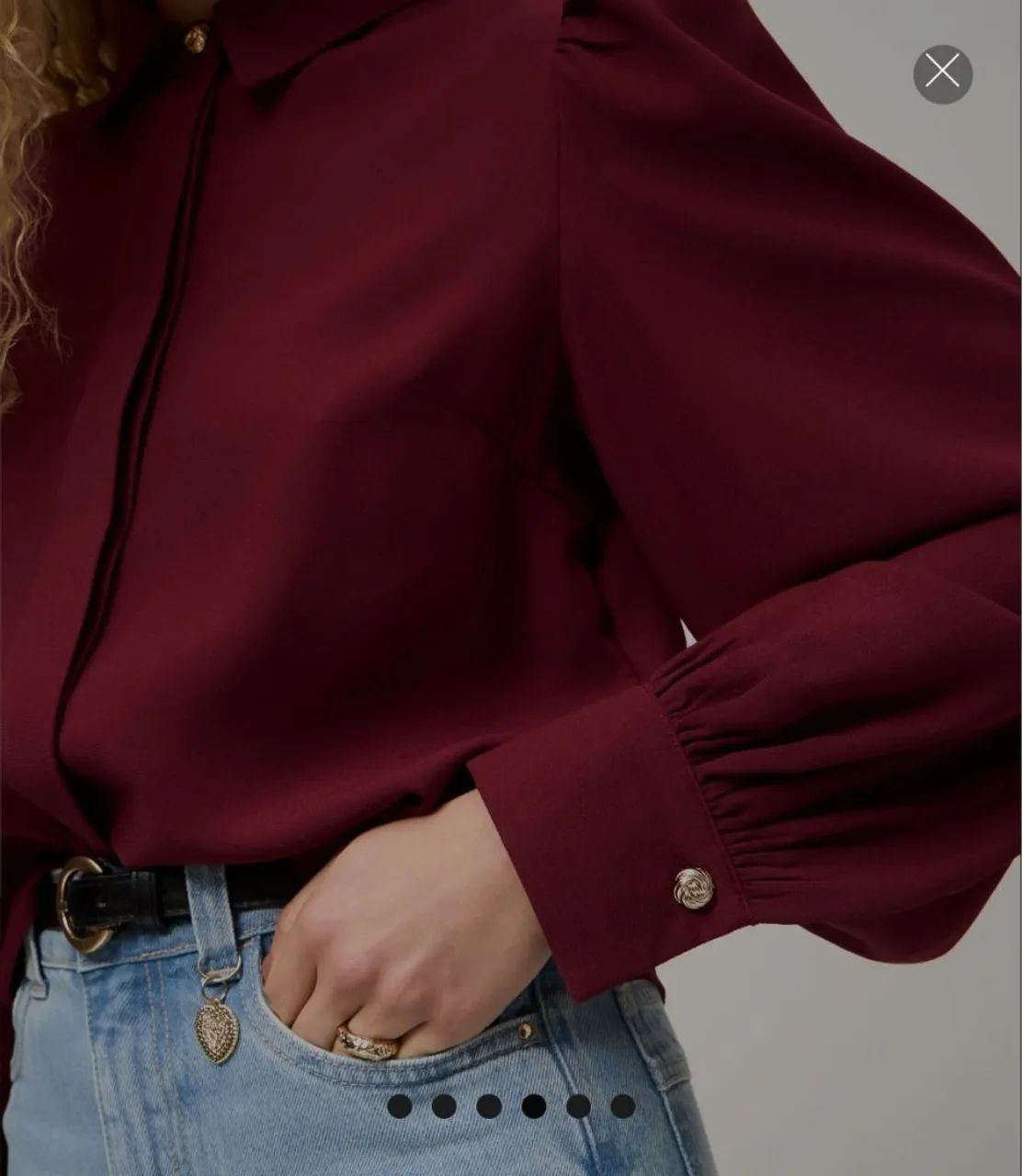 Camisa manga longa crepe liso com botões  - Foto 2