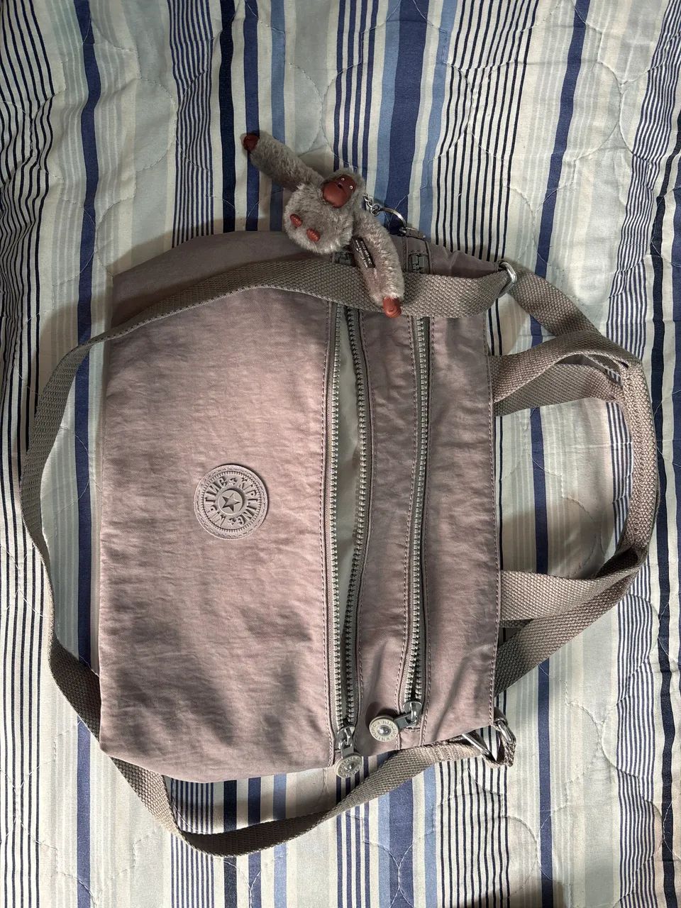 Bolsa Kipling original pouco uso