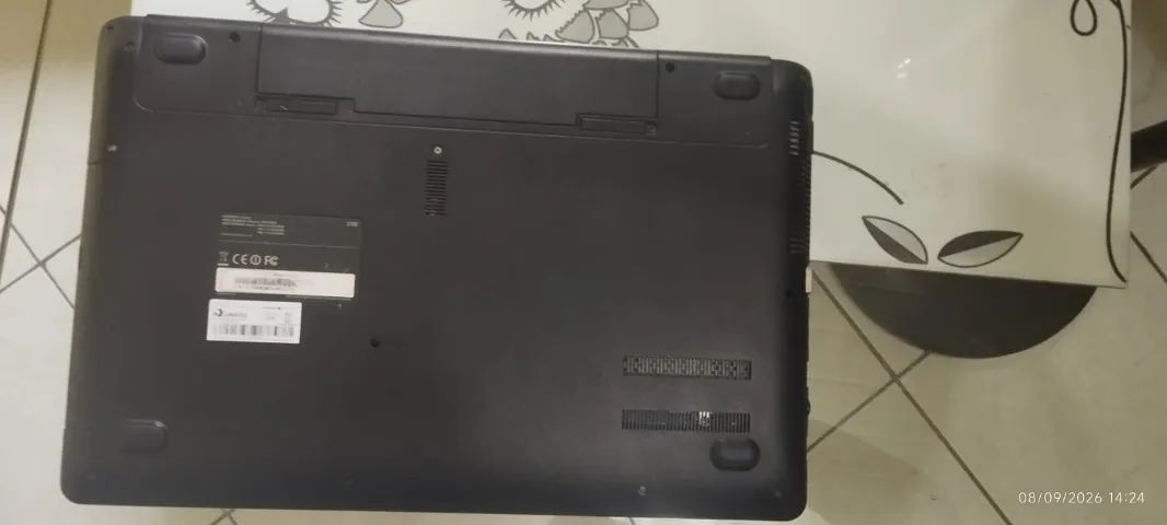 Notebook Samsung Core i3 com Windows 10 e carregador - Foto 3