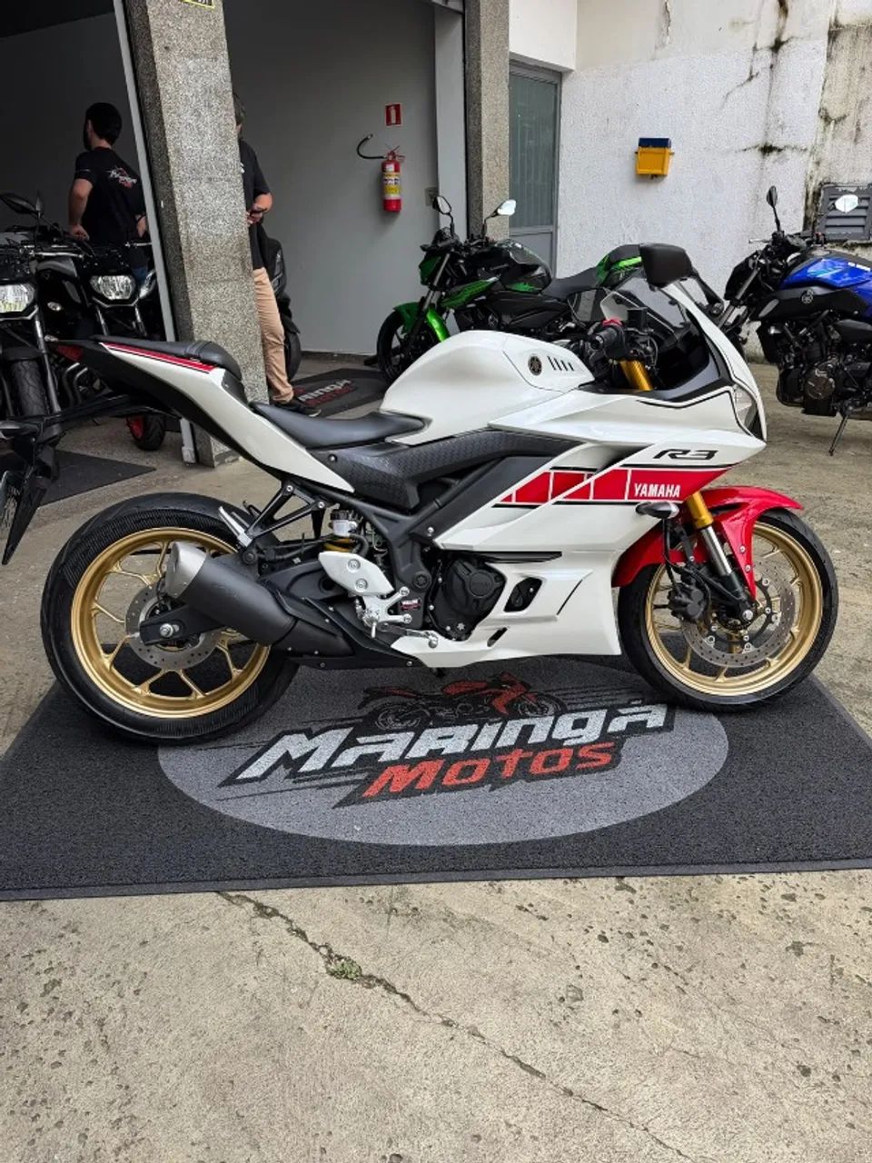 YAMAHA YZF R3 2023 IMPECAVEL - NA MARINGÁ MOTOS - Foto 2