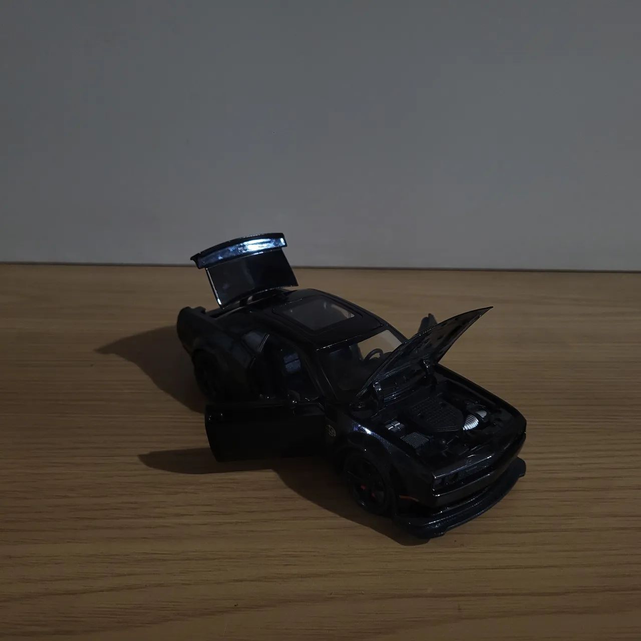 Dodge Challenger SRT Hellcat Miniatura - Foto 3