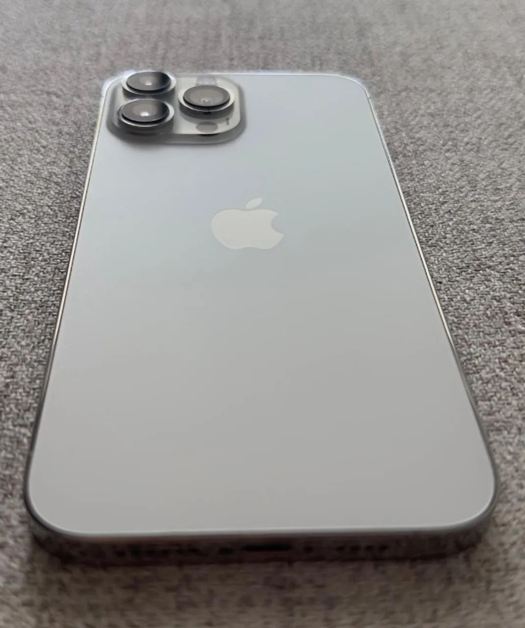 Apple iPhone 13 Pro Max シルバー iPhone 13 Pro Max - Silver - Celulares e Smartphones - Jardim