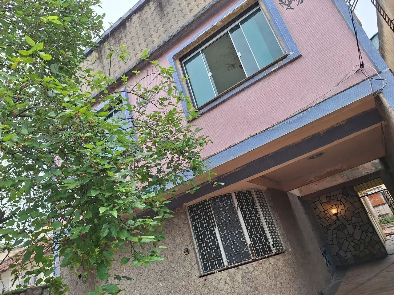 DUAS CASAS COM TOTAL DE 5 QUARTOS EM PENHA - Foto 2