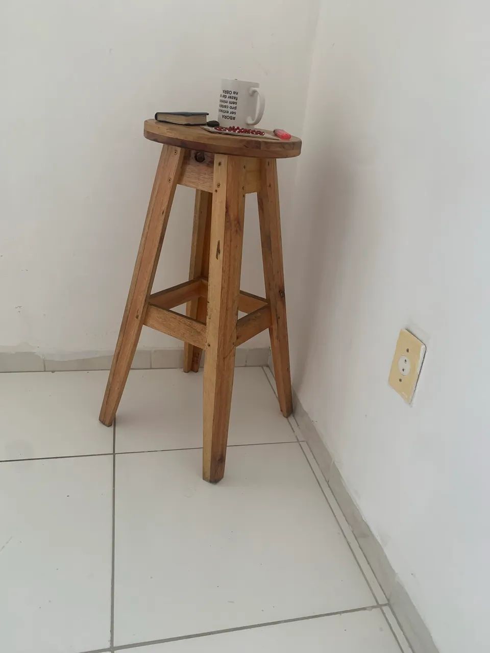 VENTILADOR / BANCO / CABIDE DE ROUPA
