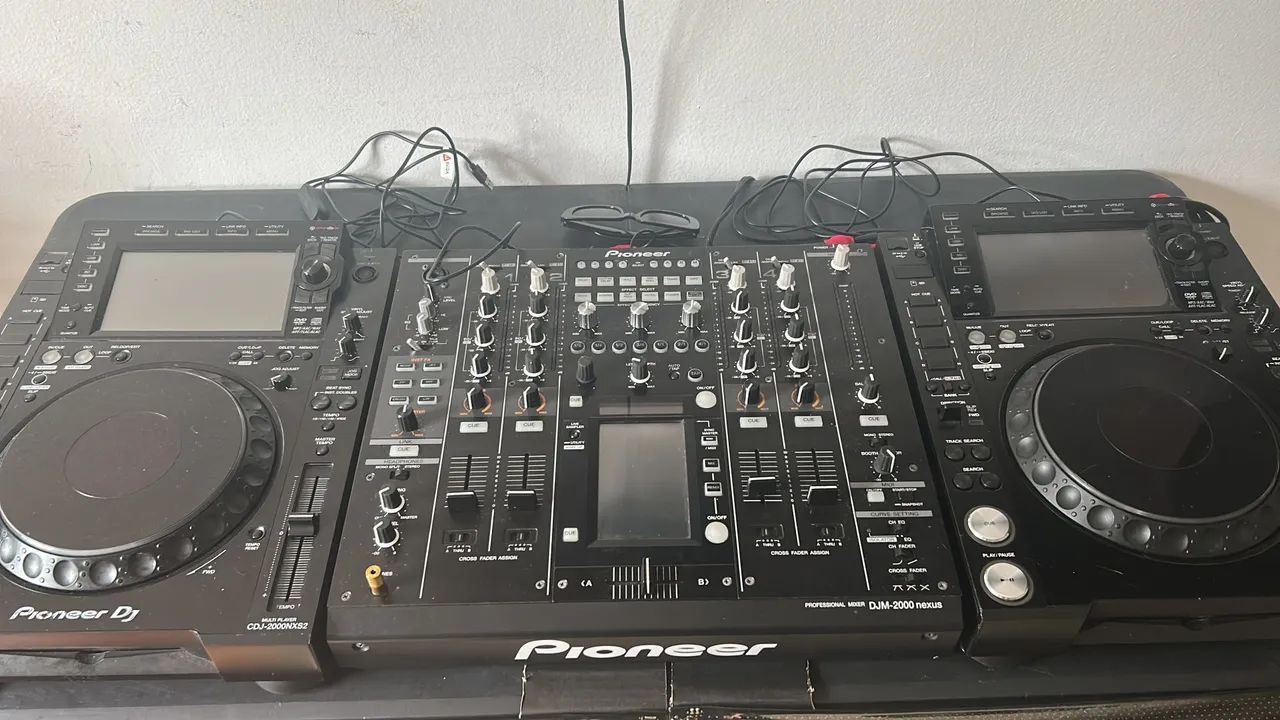 Mixer pioneer djm 2000 nexus