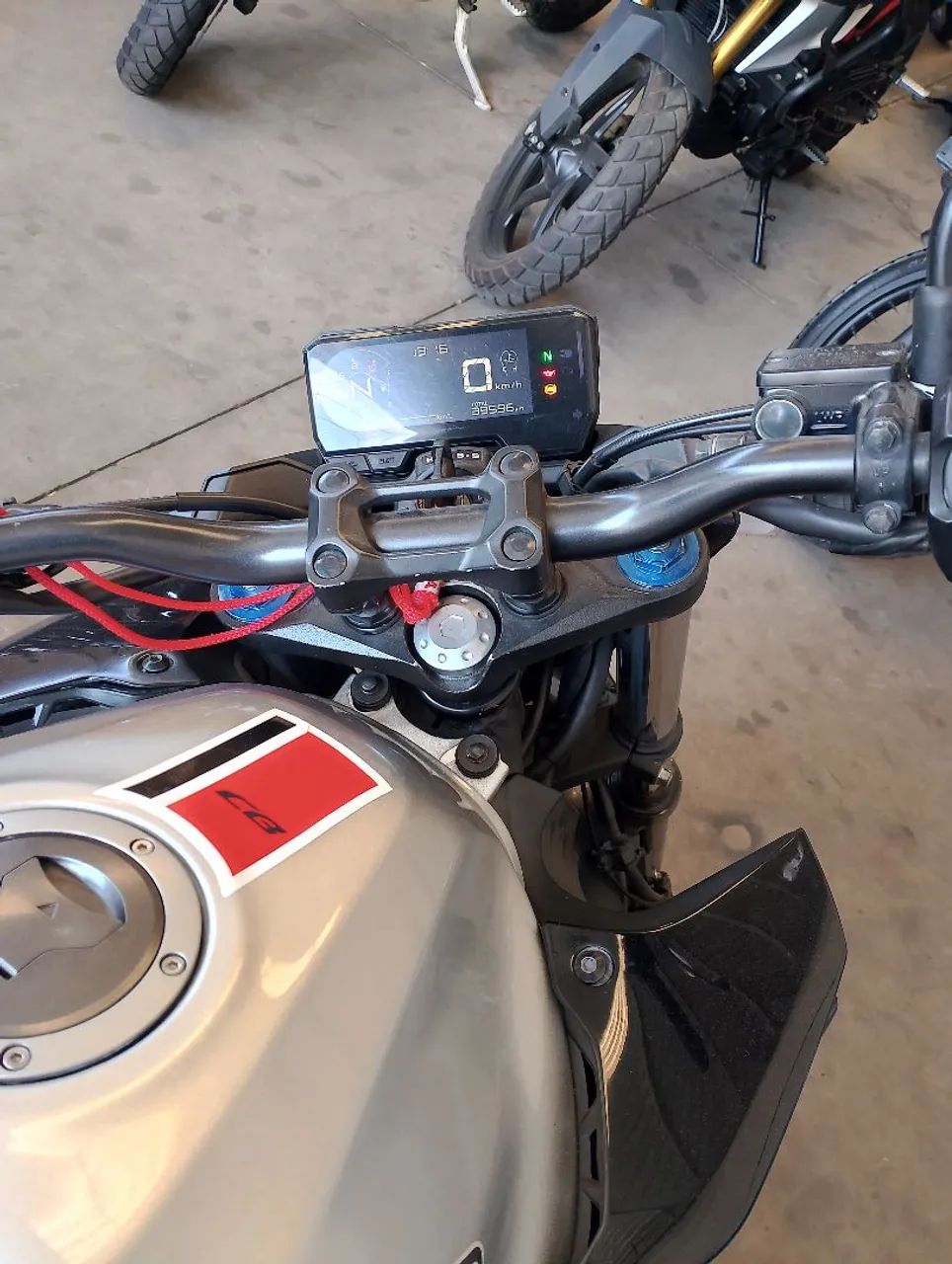 HONDA CB500F 2021 - Foto 4