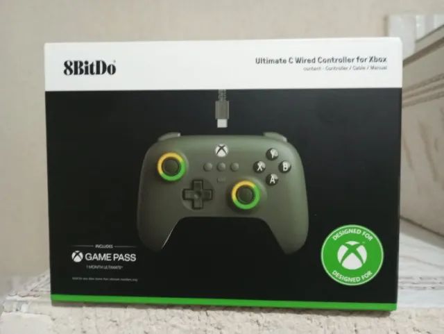 Ultimate C Wired Controller for Xbox 8BitDo