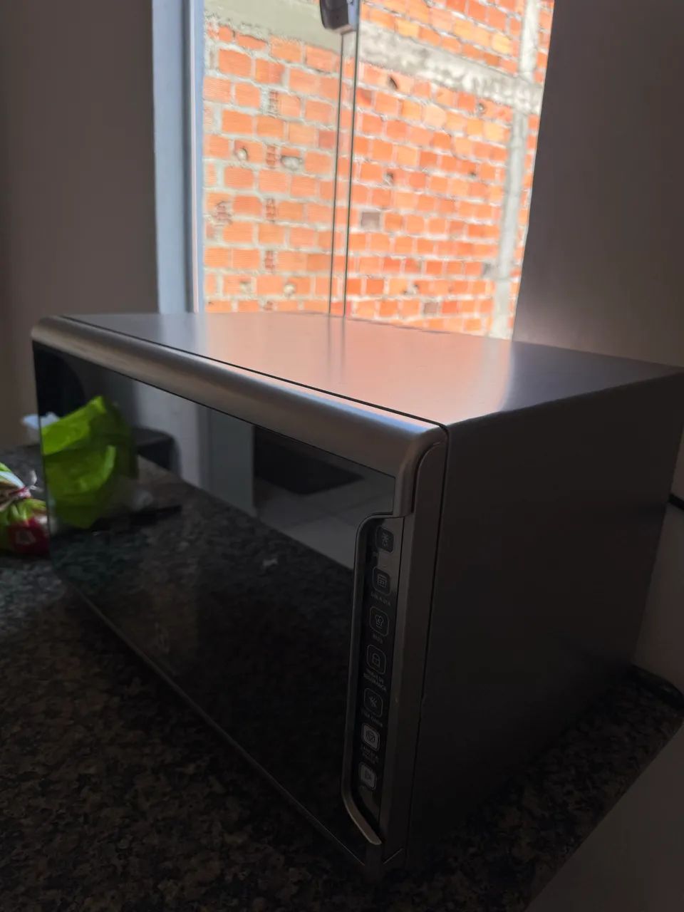 Microondas apenas sete meses de uso  - Foto 3