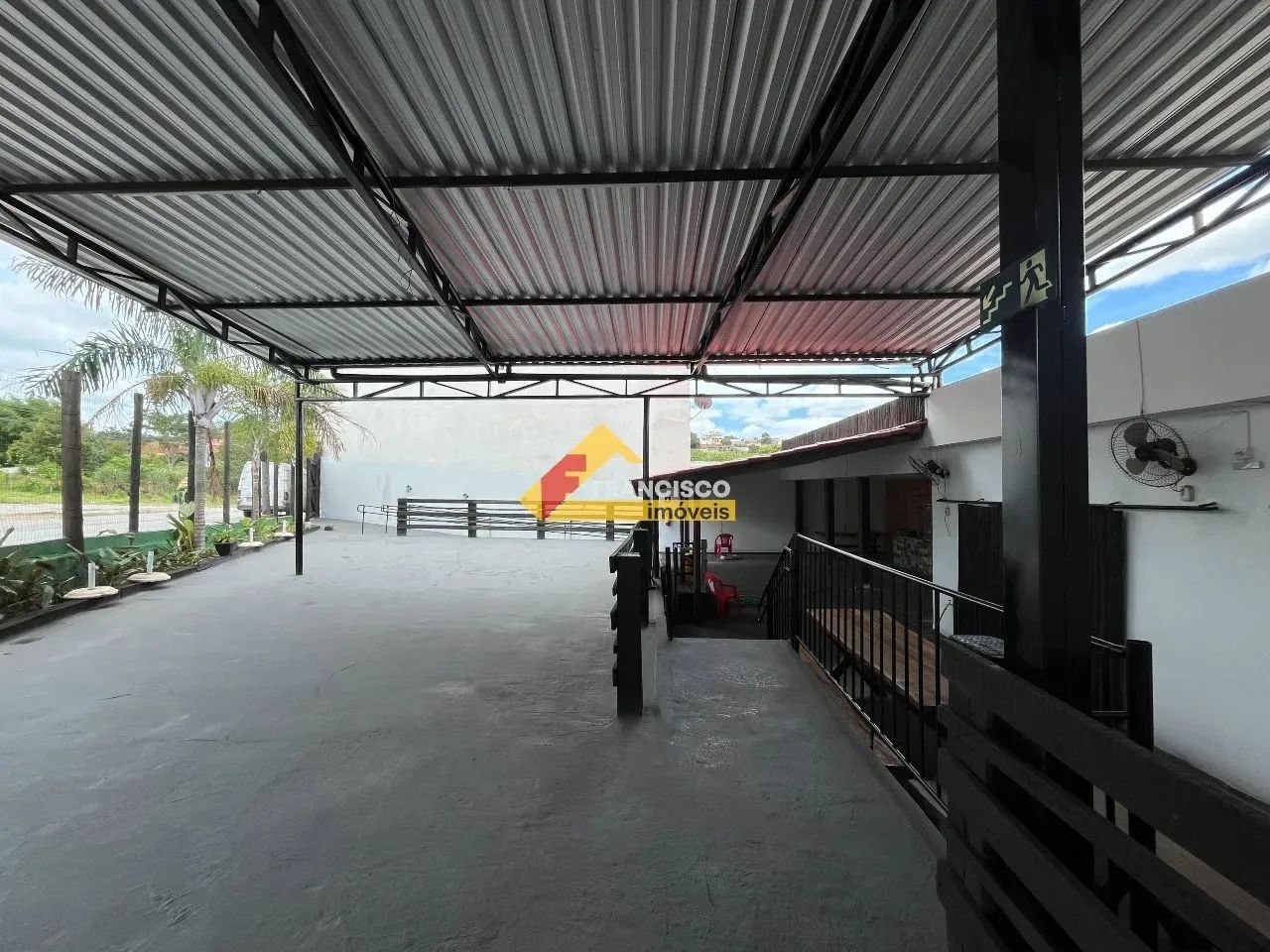Galpão localizado no bairro Das Oliveiras - Foto 4