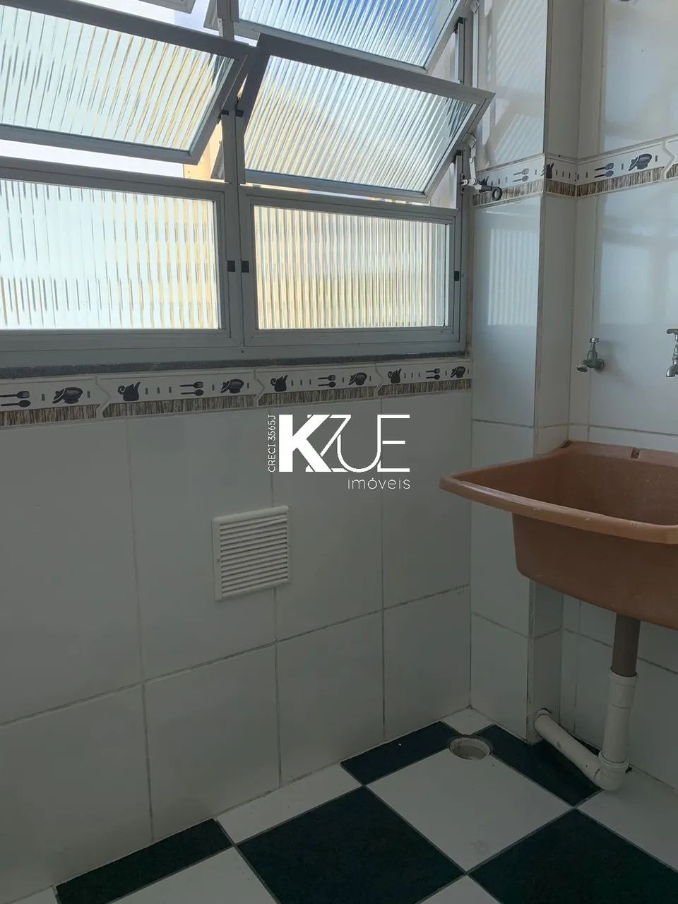 Apartamento 02 dormitórios para locação em Coqueiros - Foto 5