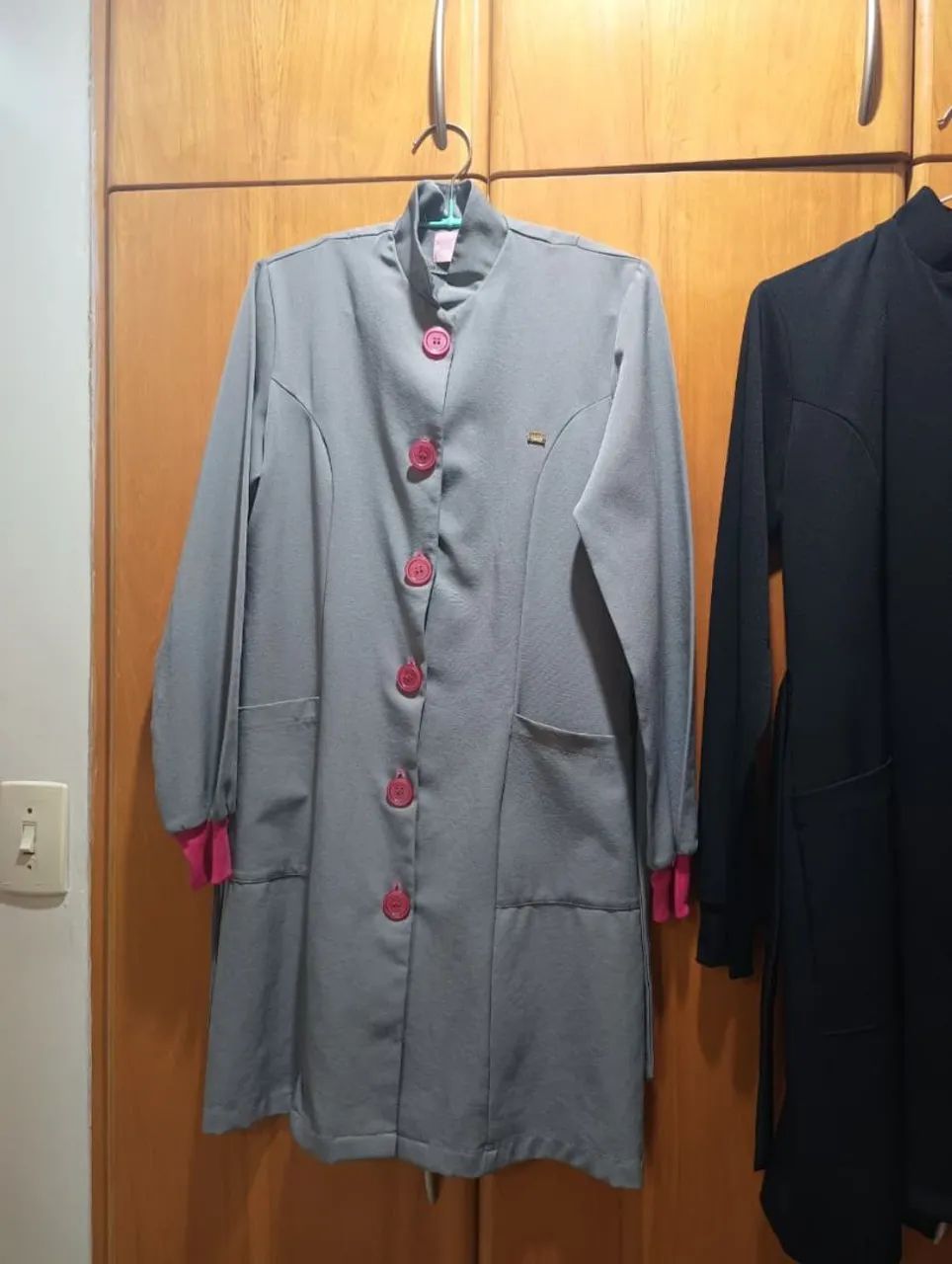 Jalecos Dra. Cherie Tam PP (veste 36/38) 2 unidades - Foto 4