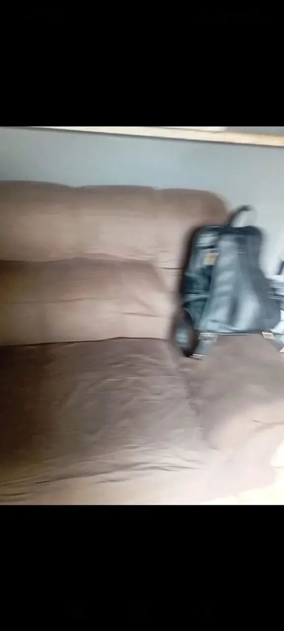 Vende-se sofá 300 reais. - Foto 3