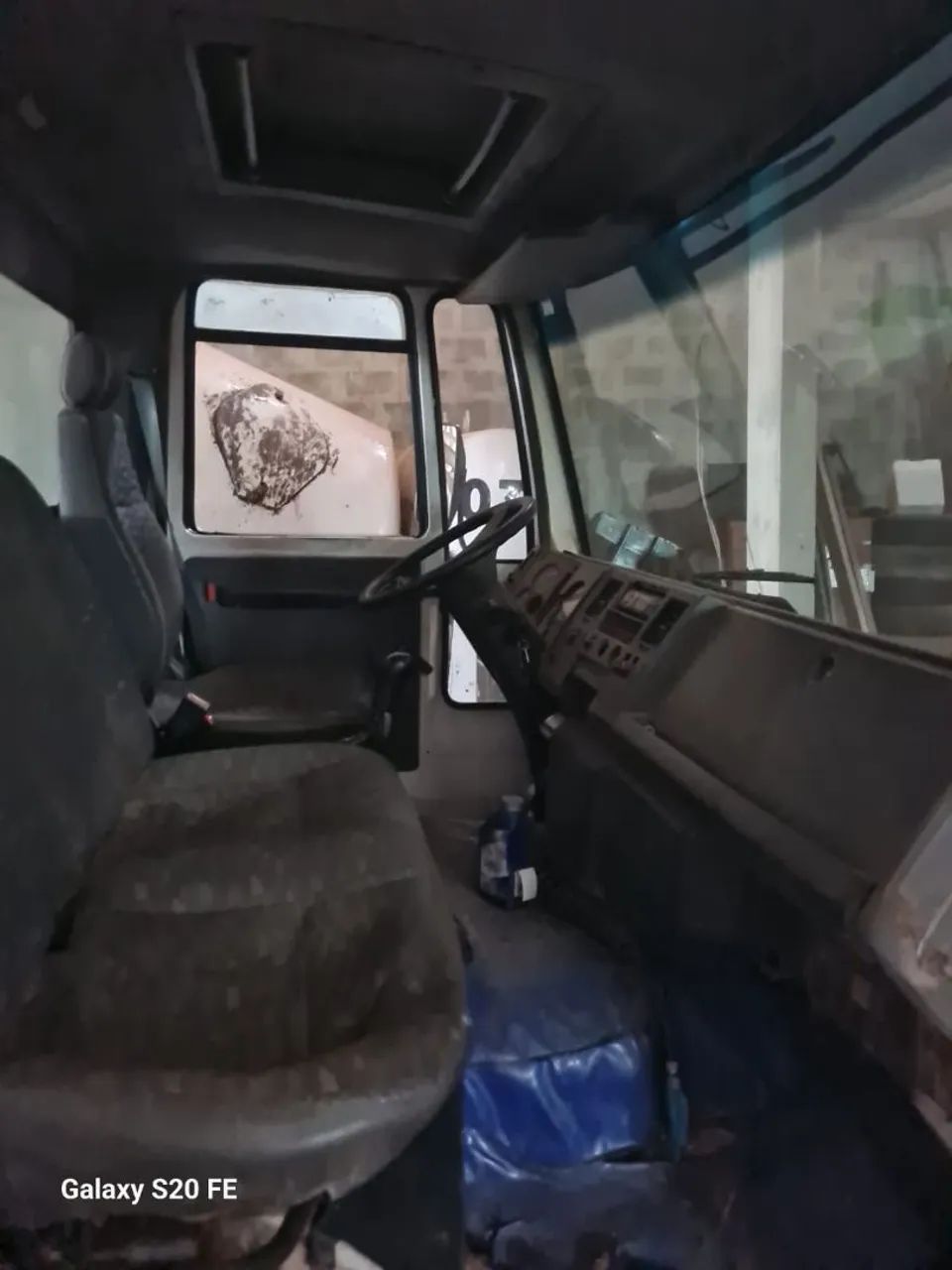 Ford Cargo 815 - Foto 2