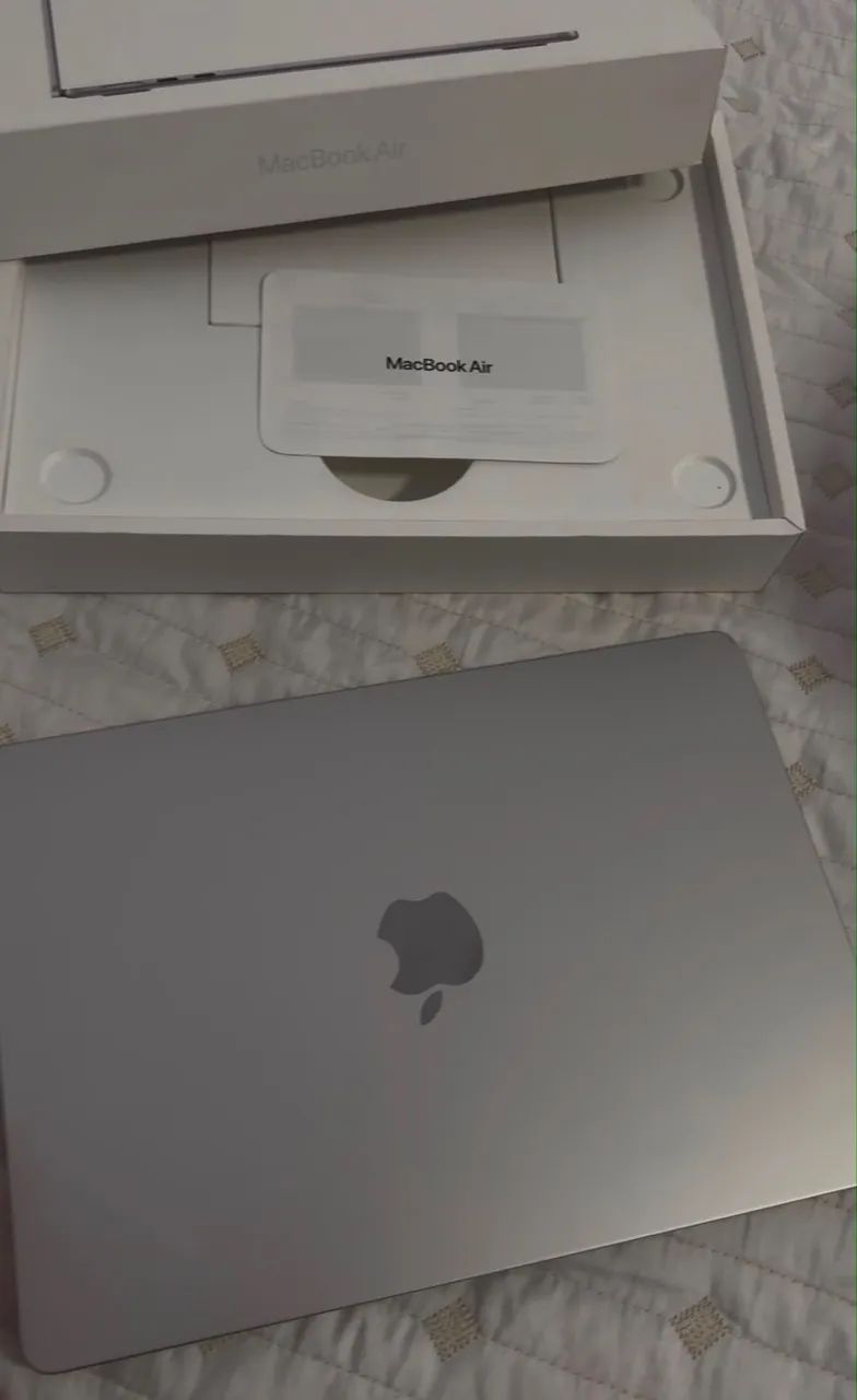 MacBook Air Apple M2 2022 13.6 8gb 256gb Ssd Cor Silver