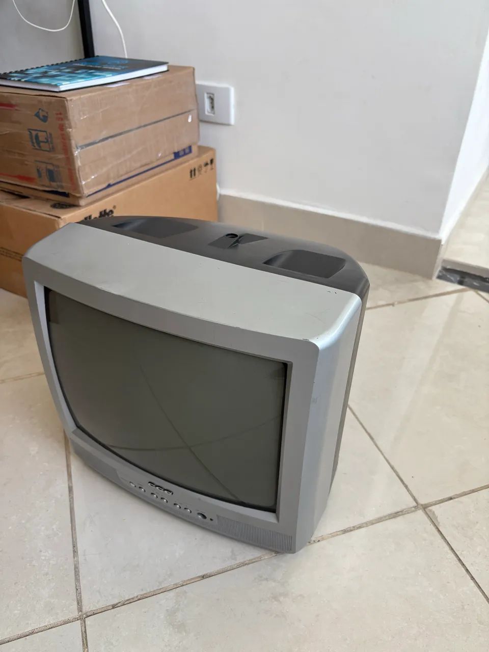 TV de tubo CCE 14 polegadas Para sair hoje! - Foto 4