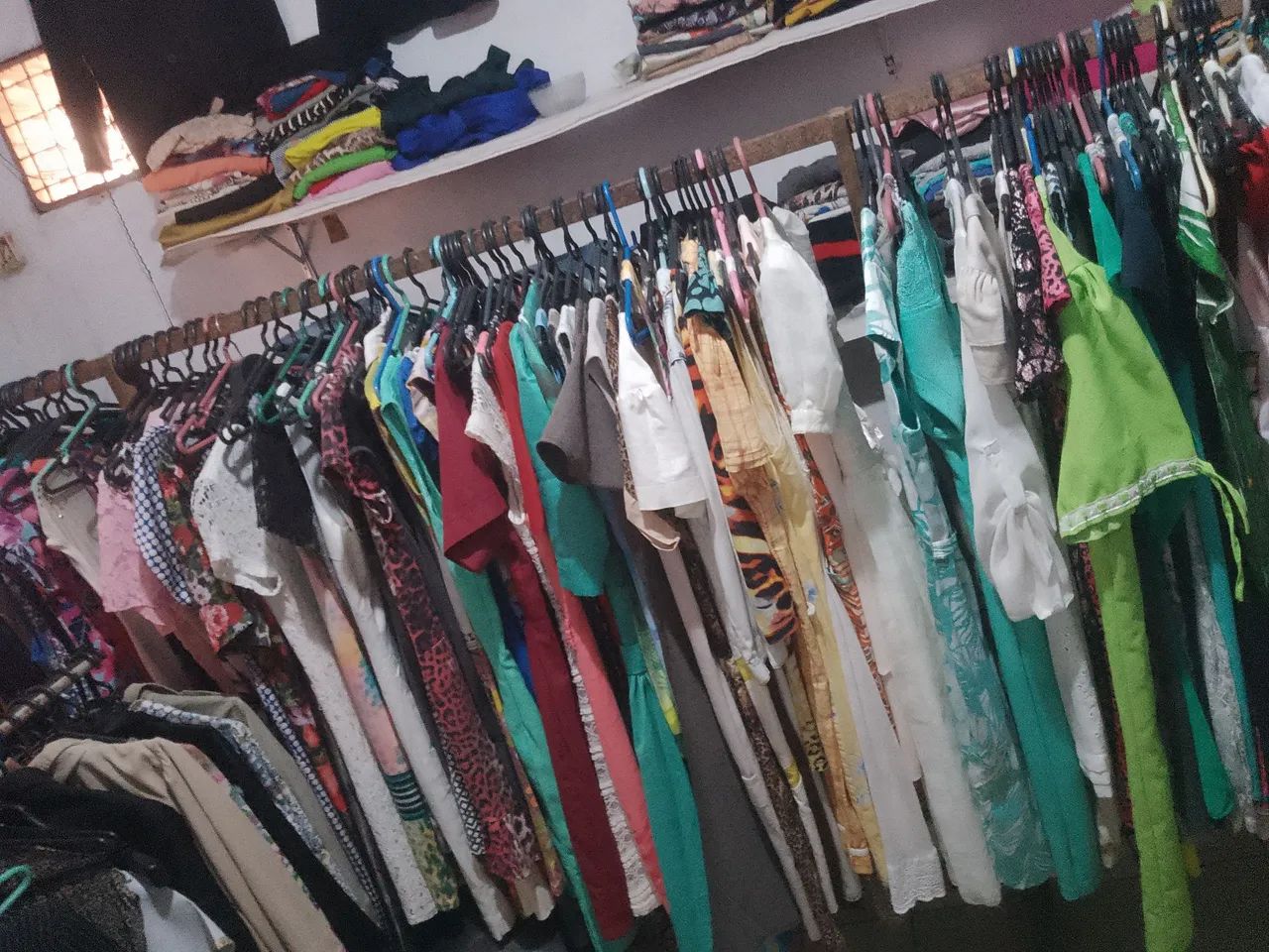 Roupas pra brechó 