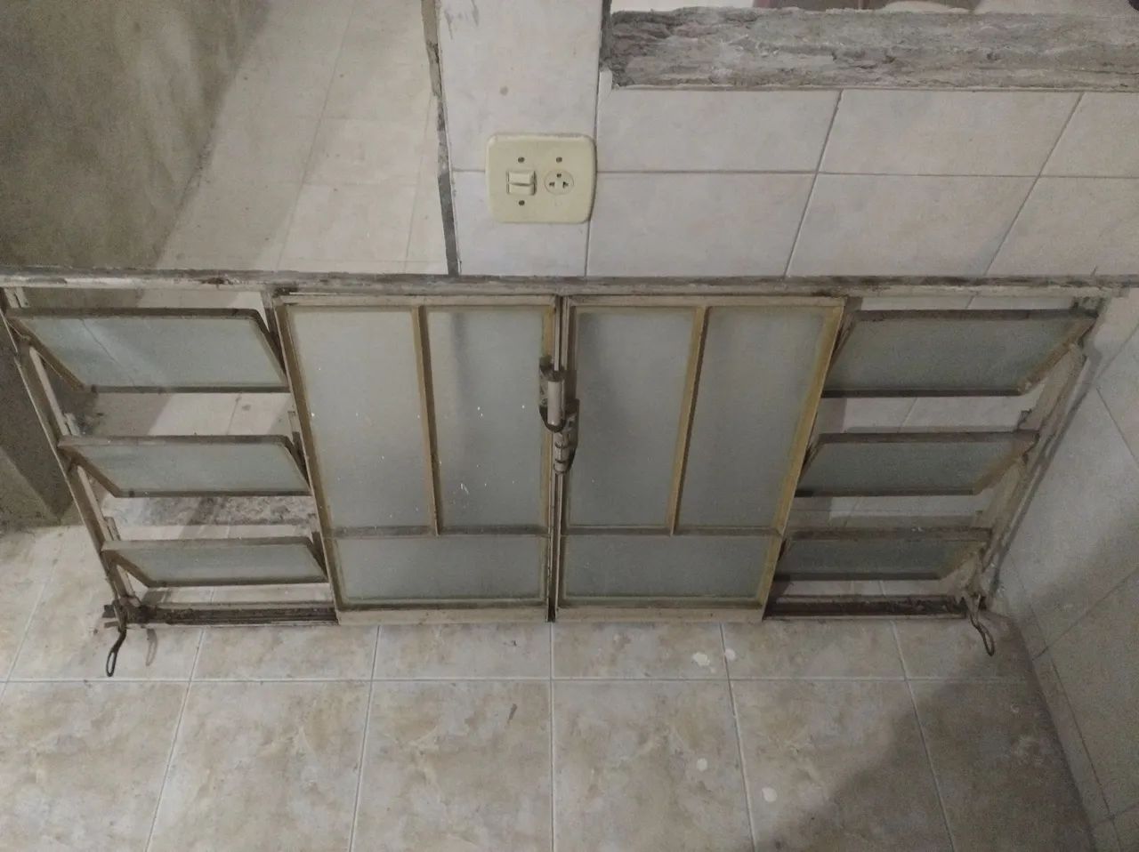 Janela de ferro  - Foto 2
