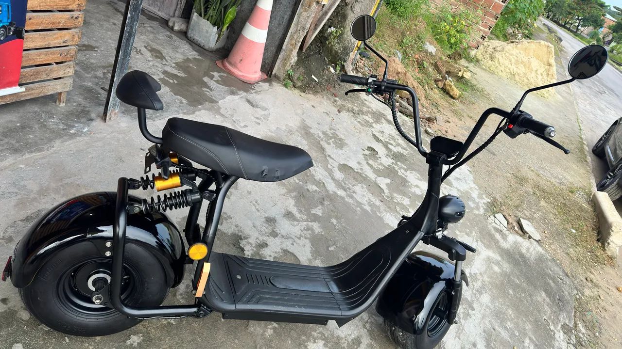 Scooter elétrica Whatts 