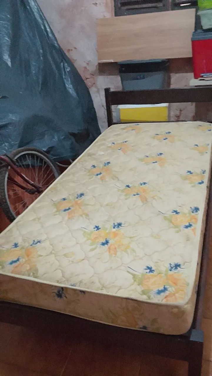 Vendo essa cama de solteiro 