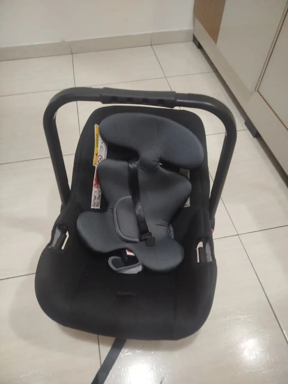 Bebê conforto da marca Styll Baby