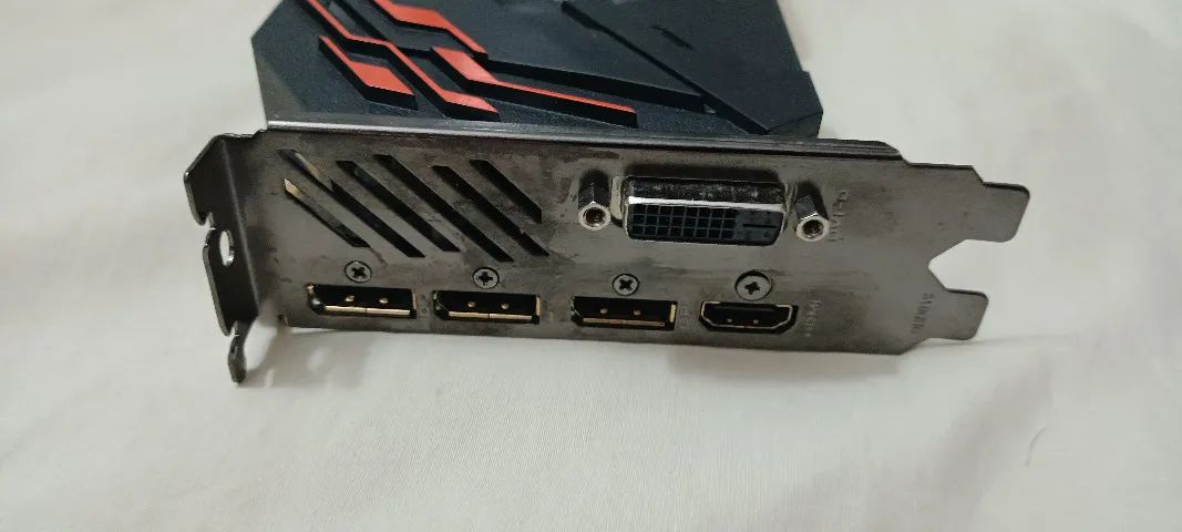 GeForce GTX 1070 8GB DDR5 G1 Gaming Funcionando Perfeitamente