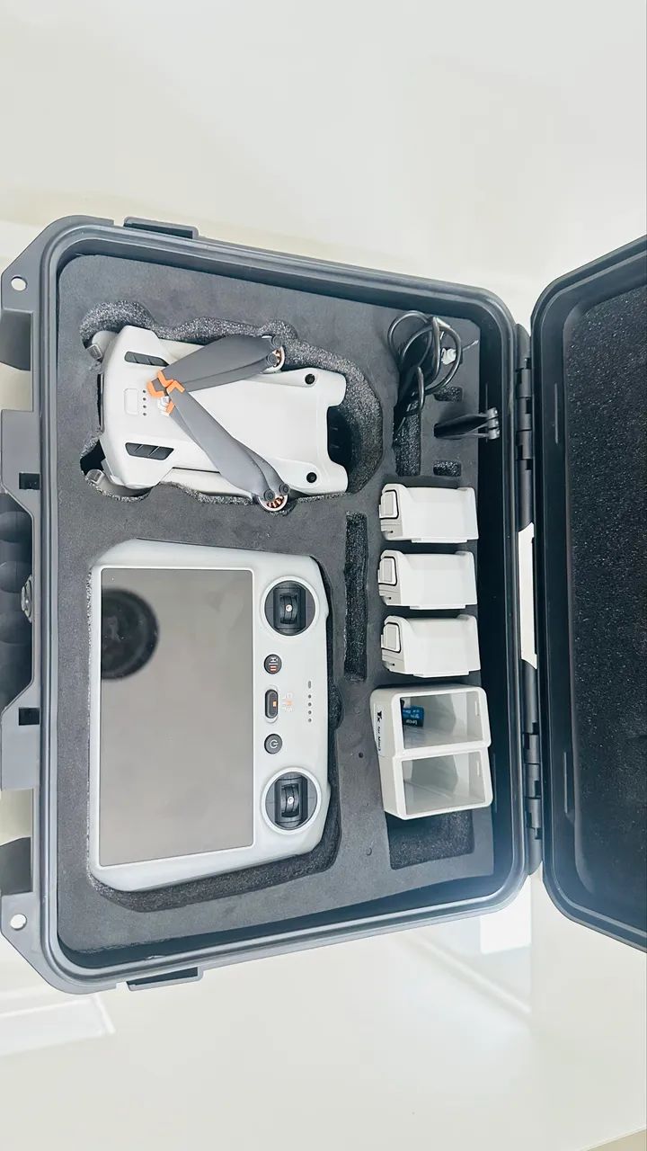 DJI Mini 3 Pro + Controle com Tela (DJI RC) + Kit Fly More Combo Completo + Case Rígida - Foto 3